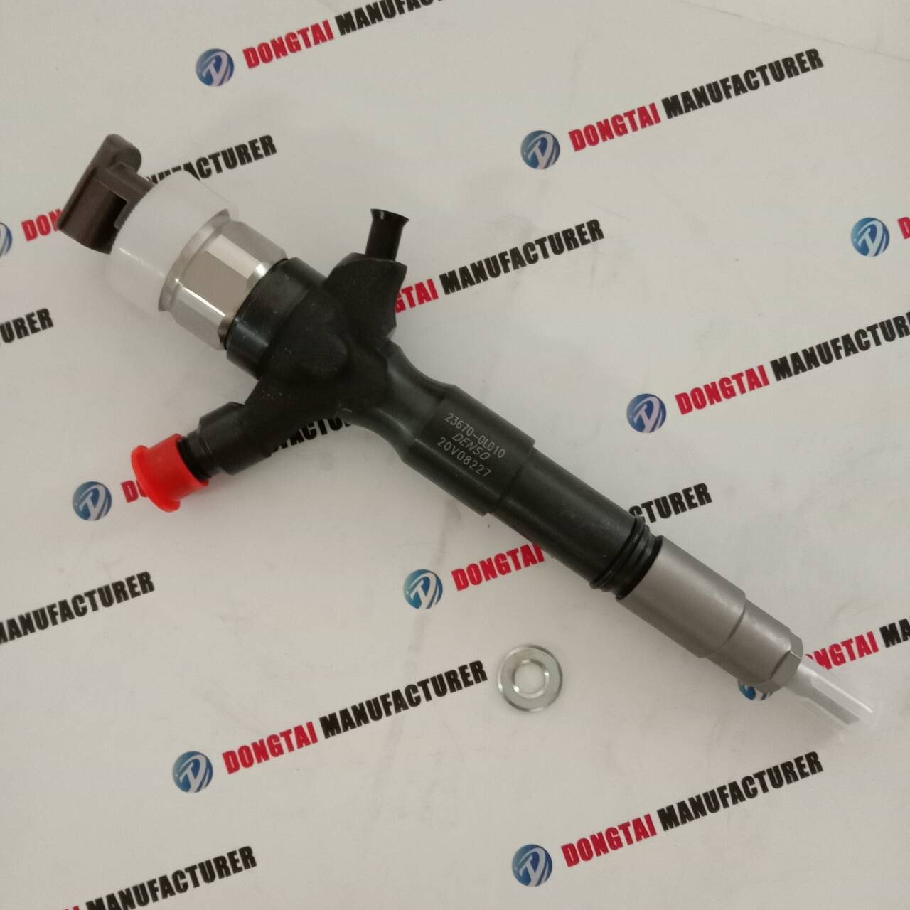 DENSO Common rail Injector 23670-0L01023670-0L07023670-3024023670-09360095000-874# 095000-593#095000-738# For for Toyota Hilux 2.5 2kd